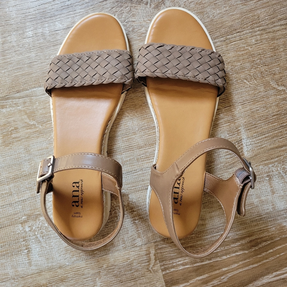 A.N.A. sandals size 9.5